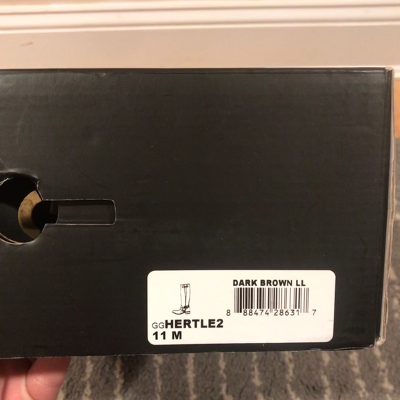 NEW Guess Hertle II Brown flat boots with box - Picture 4 of 5